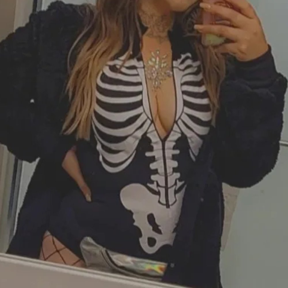 Long sleeve body suit